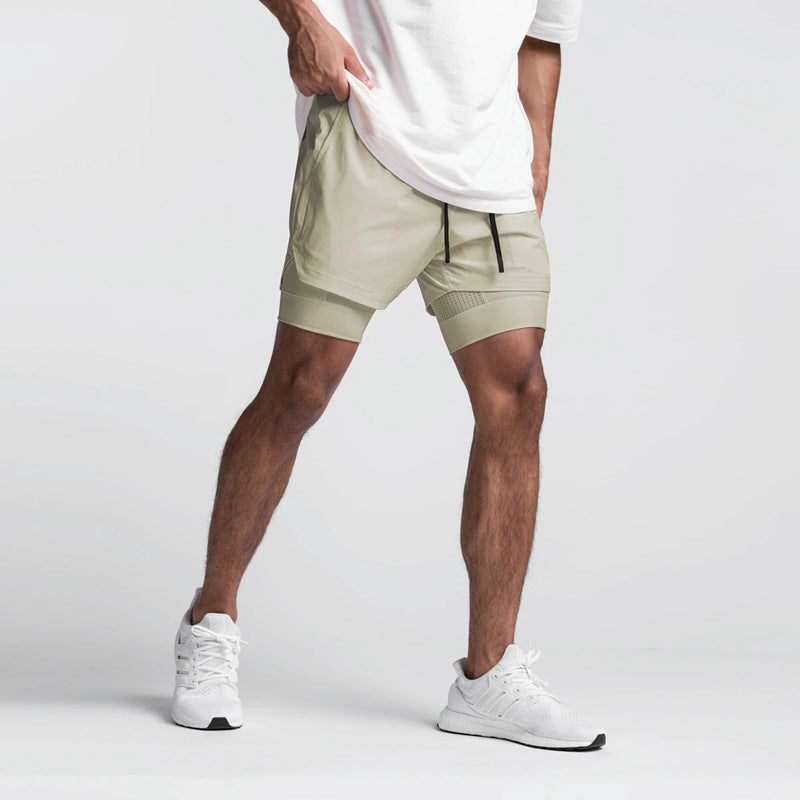 O Short Respirável Dupla Camada é perfeito para homens que buscam conforto e praticidade durante suas atividades físicas. Com tecido respirável e dupla camada, ele mantém a pele seca e proporciona maior liberdade de movimento. Ideal para corridas e treinos intensos.