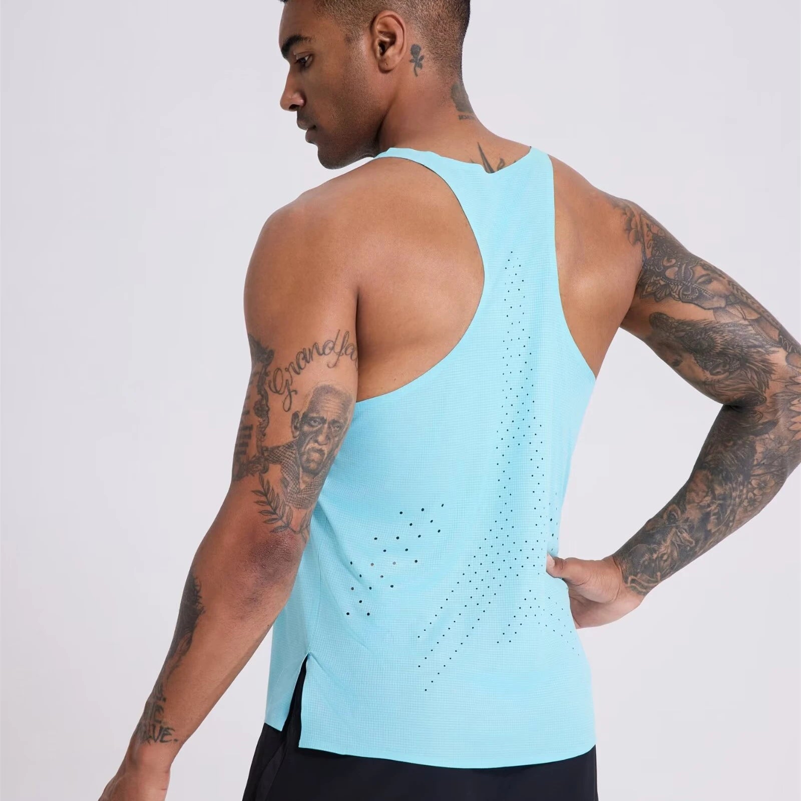 Camisa Regata com Recorte Lateral