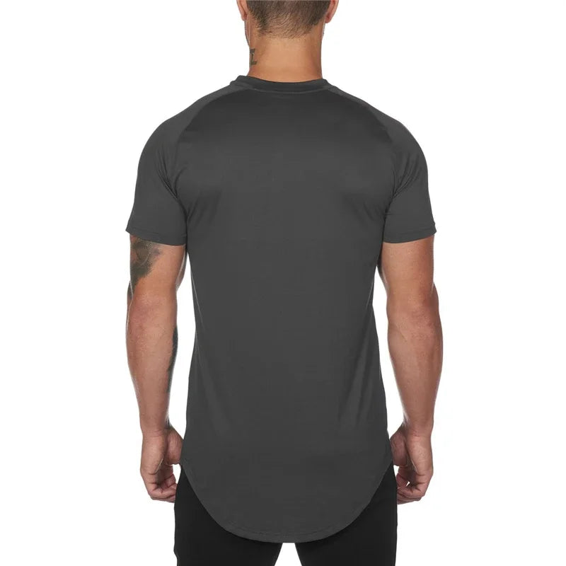 Camiseta Slim Masculina para Academia – Tela Respirável, Secagem Rápida, Ideal para Musculação e Fitness