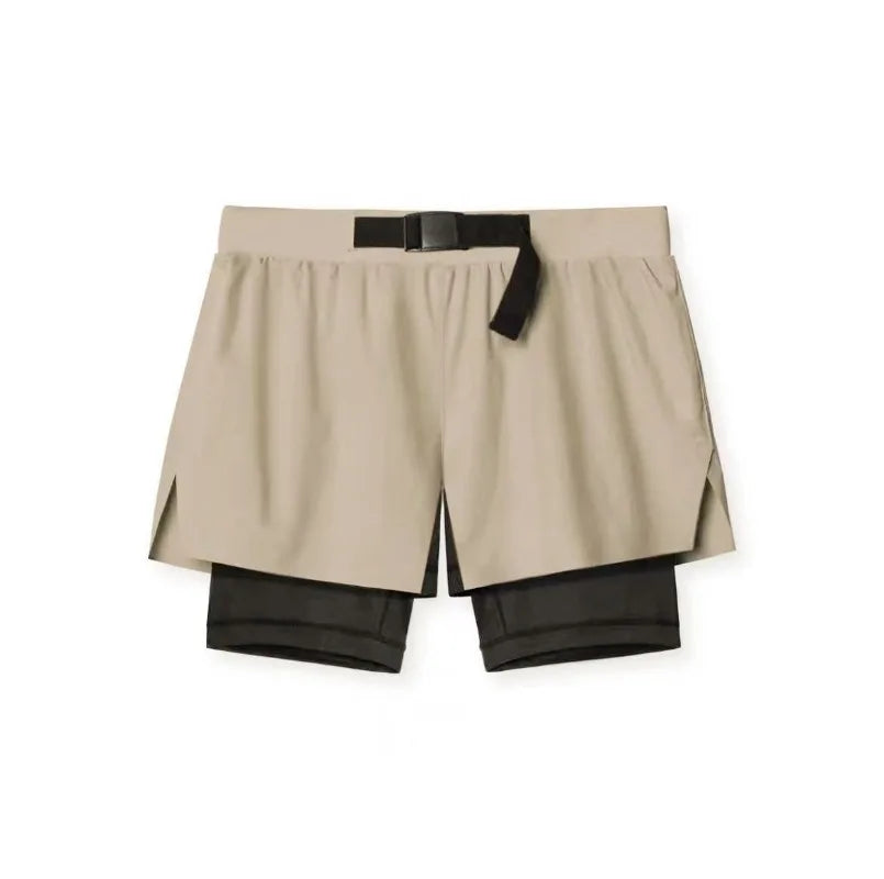 Desfrute de total conforto e praticidade com o Short de Corrida Masculino com Ajuste na Cintura. Com um ajuste perfeito na cintura, este short proporciona liberdade de movimento e segurança durante suas corridas. Desenvolvido com tecidos leves e respiráveis, é ideal para você superar seus limites.