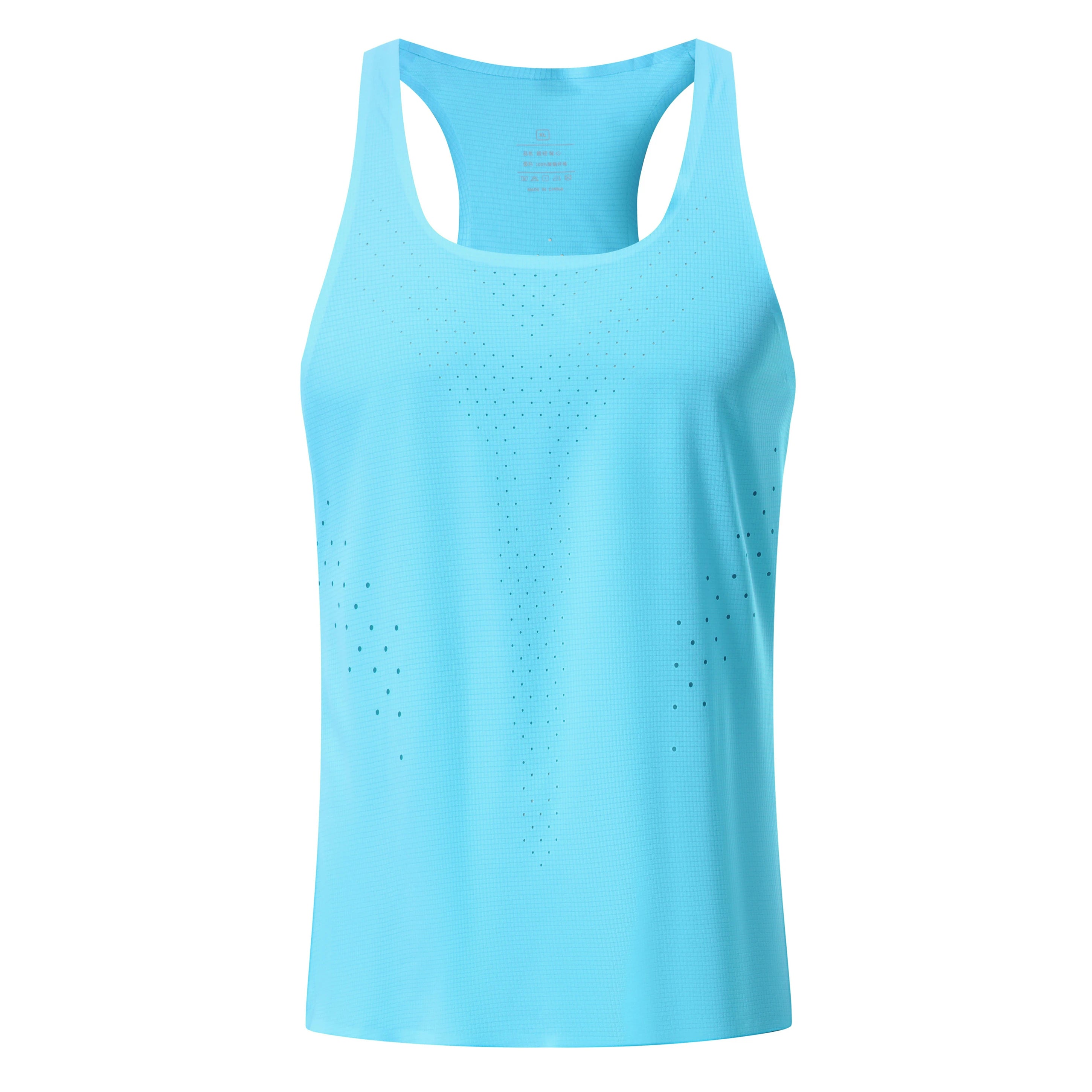 A Camisa Regata com Recorte Lateral é ideal para atividades esportivas. Com sua modelagem exclusiva, ela proporciona maior liberdade de movimento, enquanto o recorte lateral traz uma estética moderna e diferenciada. Perfeita para quem busca conforto e estilo durante seus treinos.